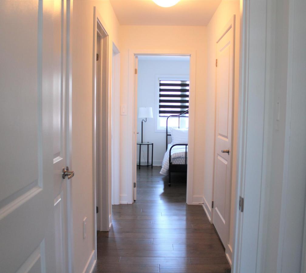 New Town House Barrie South Villa Buitenkant foto